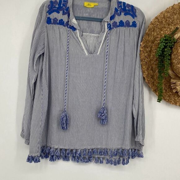 Roller rabbit Navy Pinstriped boho peasant blouse top Hand embroidered 100% Cott - Picture 2 of 14